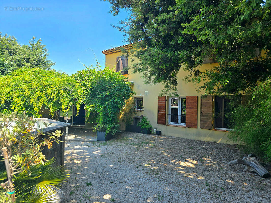 Maison à BELCODENE