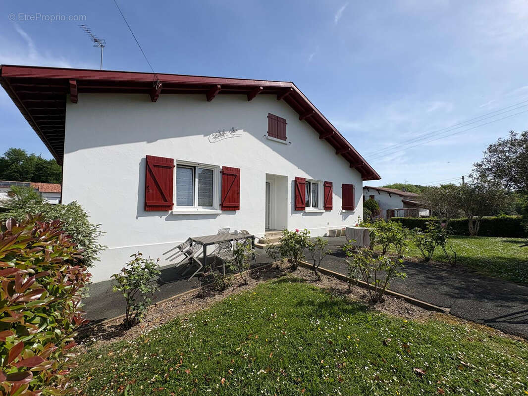 Maison à LAHONCE