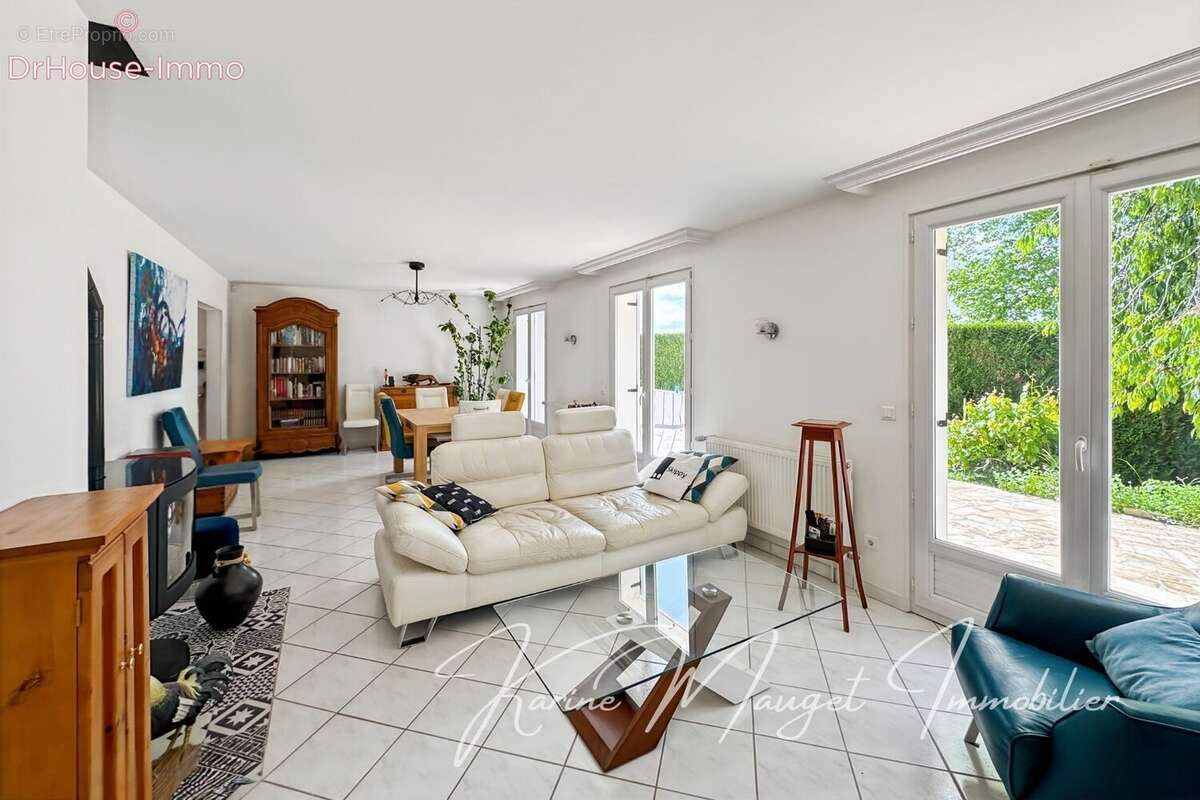 Maison à ROZAY-EN-BRIE