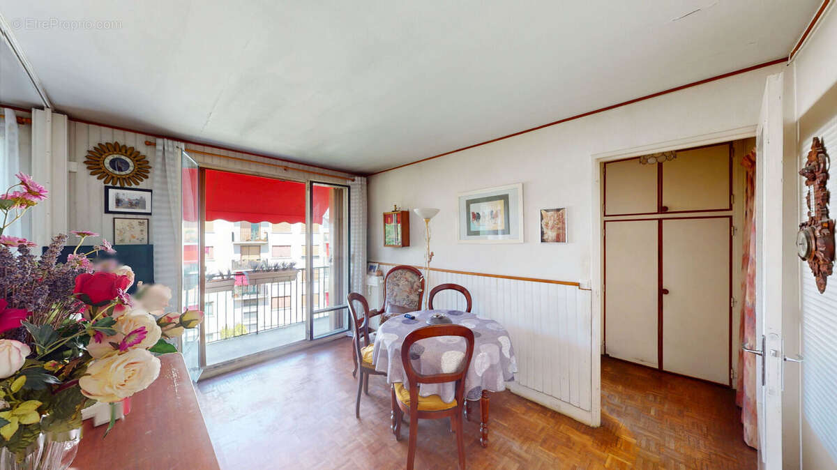 Appartement à MAISONS-ALFORT