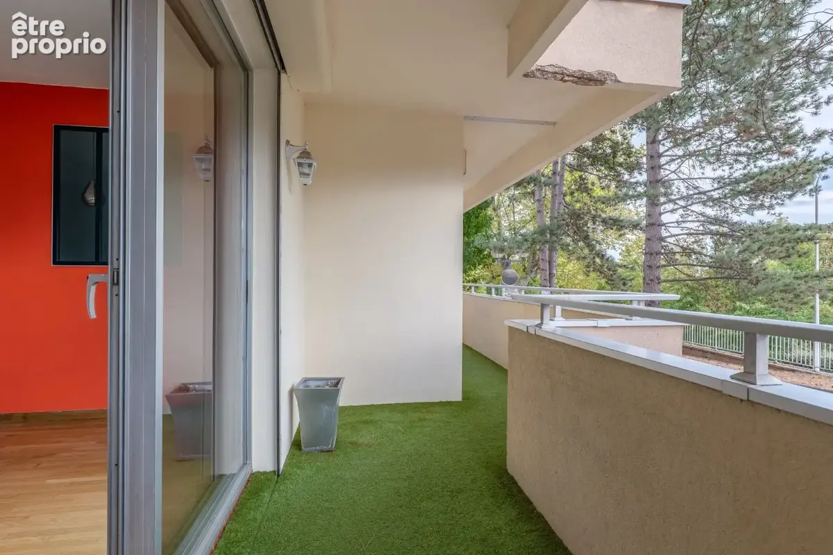 Appartement à vendre 4 pièces LYON 5EME ARRONDISSEMENT (69) St Irénée calme verdure - photo 5