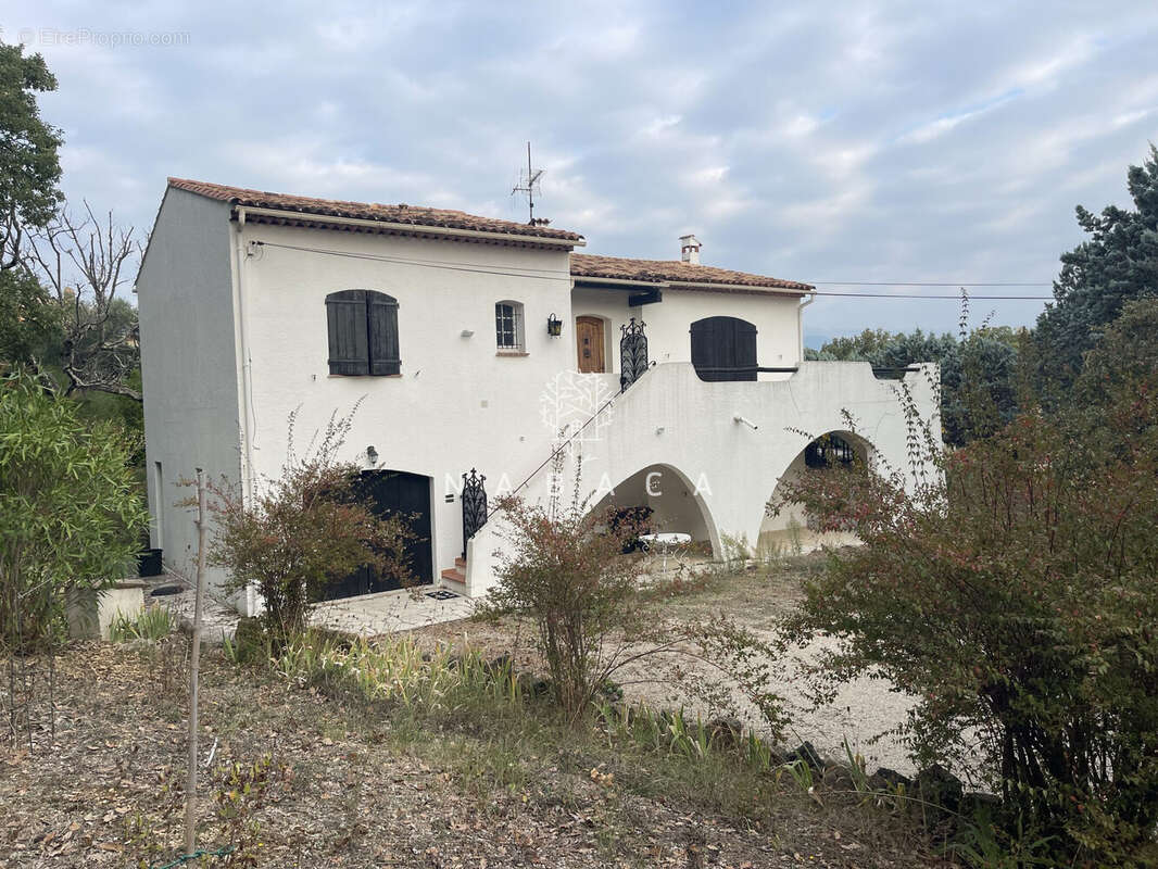 Maison à MONTAUROUX