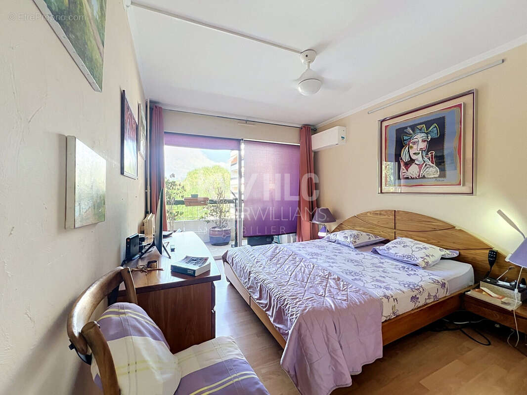 Appartement à VILLENEUVE-LOUBET