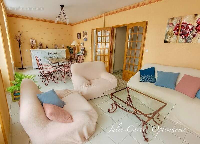 Maison à SABLE-SUR-SARTHE