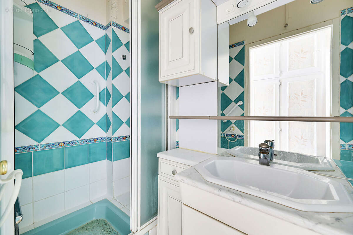 Appartement à PARIS-12E