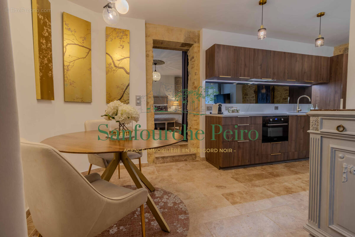 Appartement à SARLAT-LA-CANEDA