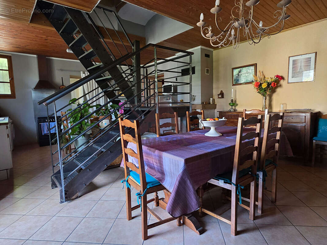 Maison à ROBIAC-ROCHESSADOULE