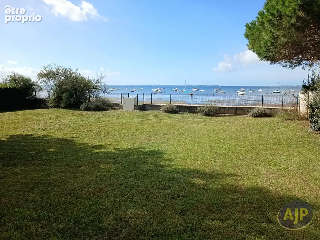 Photo Maison à Andernos-Les-Bains au prix de 2 496 000€