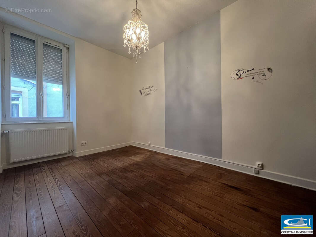 Appartement à TOURNON-SUR-RHONE