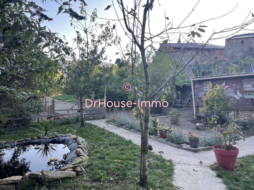 Maison à SAINT-APOLLINAIRE-DE-RIAS