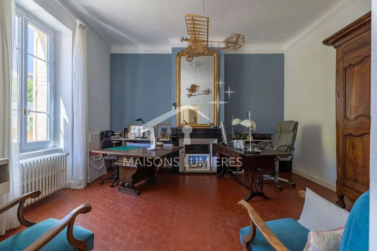 Demeure d'exception en centre-ville d'Apt - 11 pièces - 950 000€ - 370 m² habitables - photo 8