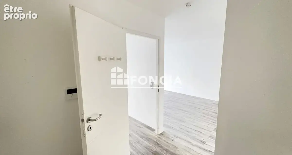 Appartement T2 dans résidence services seniors - Mantes-la-Jolie (78) - photo 2