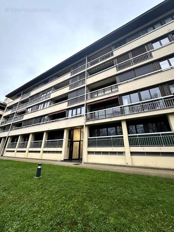 Photo 1 - Appartement à REIMS