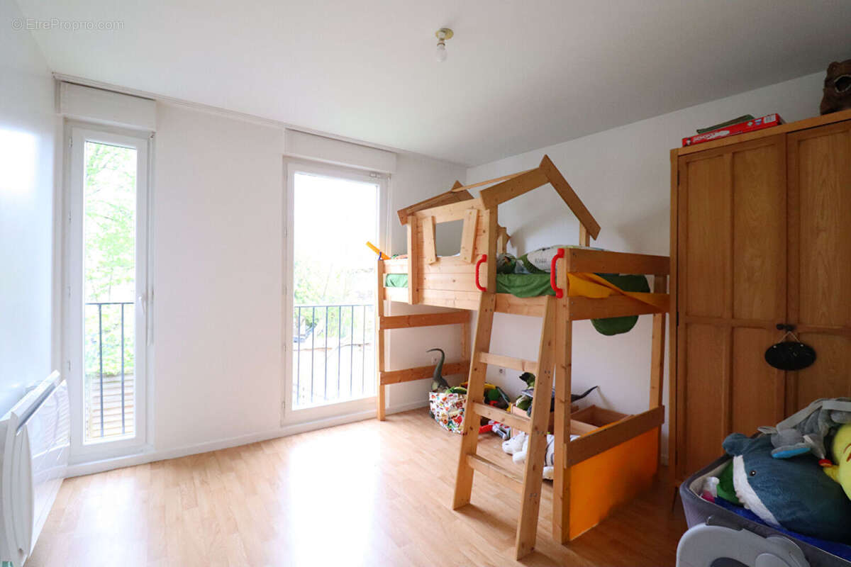 Appartement à AUBERVILLIERS