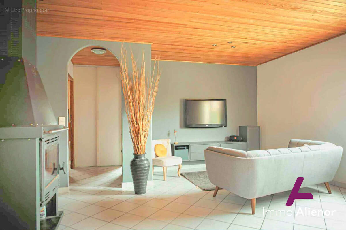 Maison à SAINT-PAUL-EN-BORN