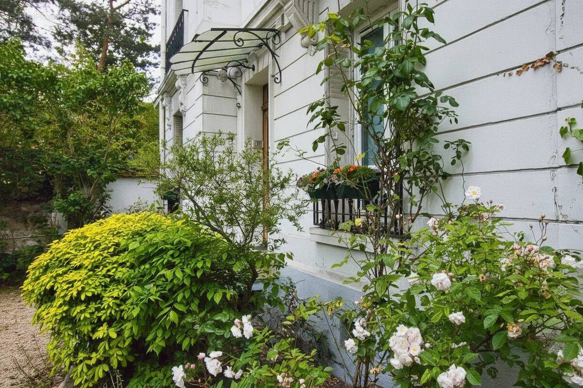 Maison à DAMMARIE-LES-LYS