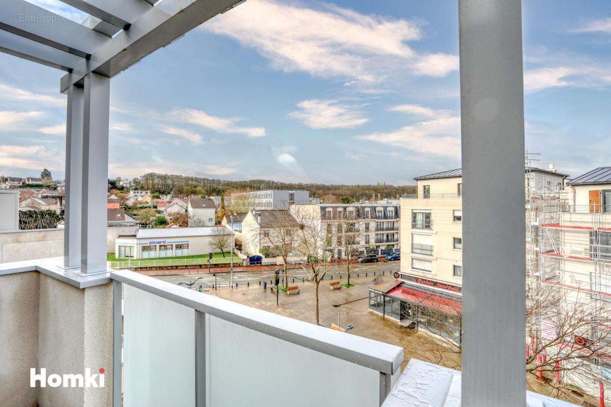 Appartement à SAINT-CYR-L'ECOLE