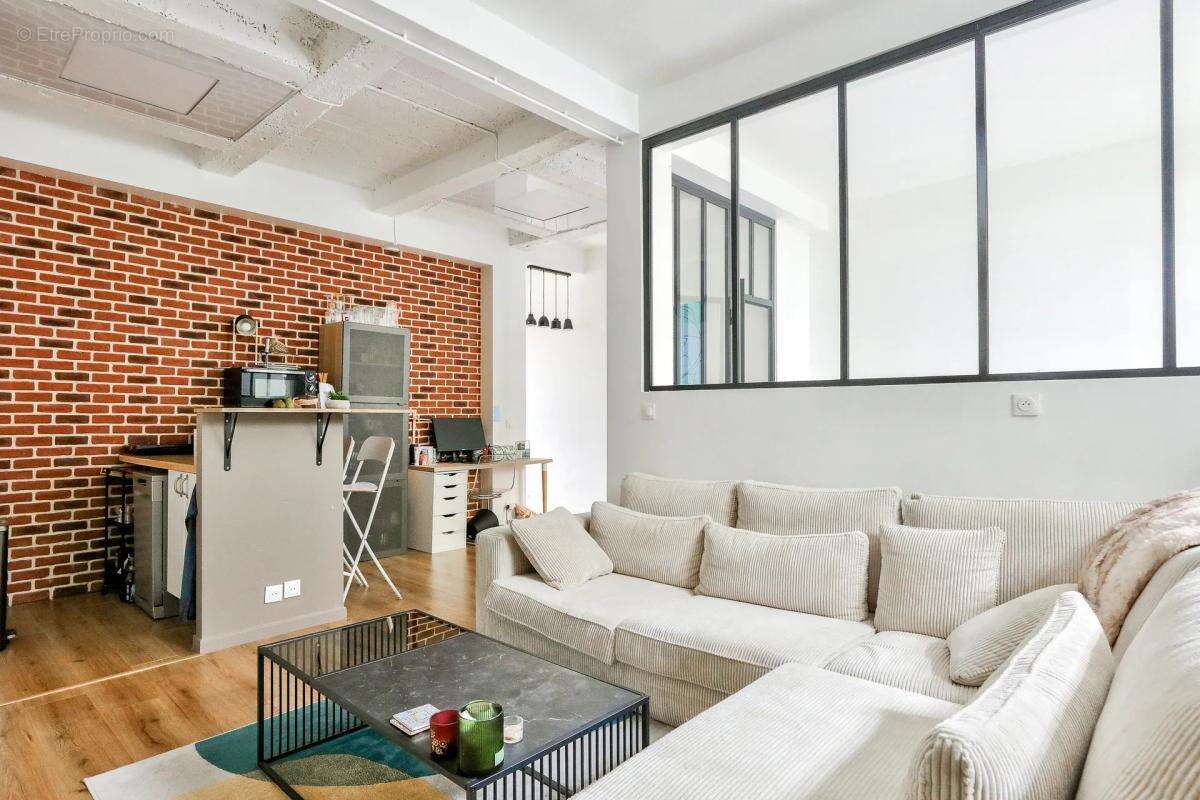 Appartement à PARIS-20E