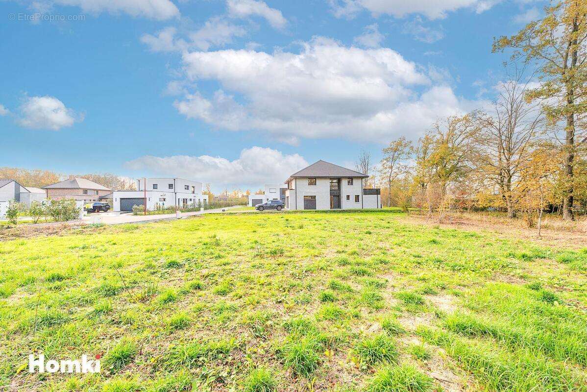 Terrain à MERIGNIES