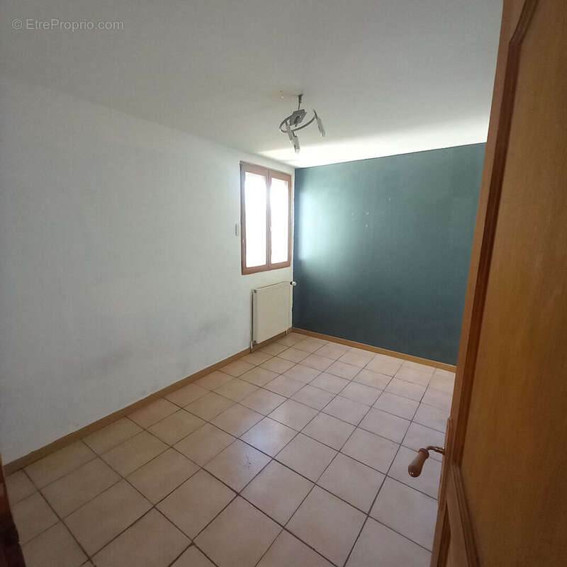 Maison à SAINT-PIERRE-LES-NEMOURS