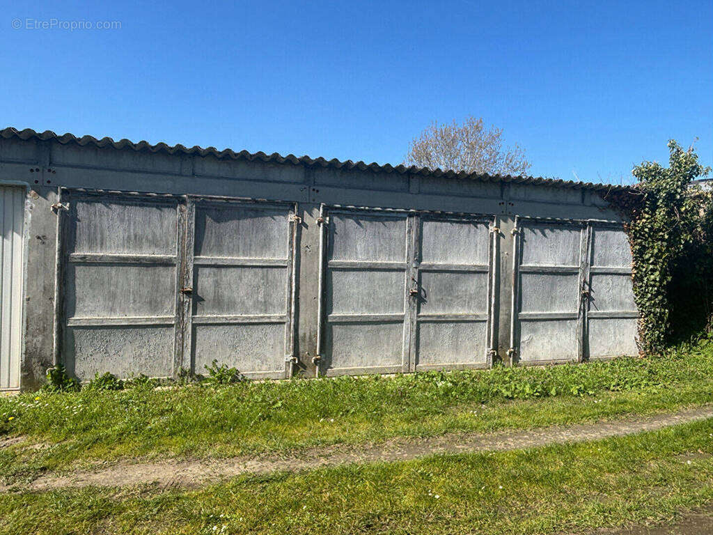 Parking à CHATEAUROUX