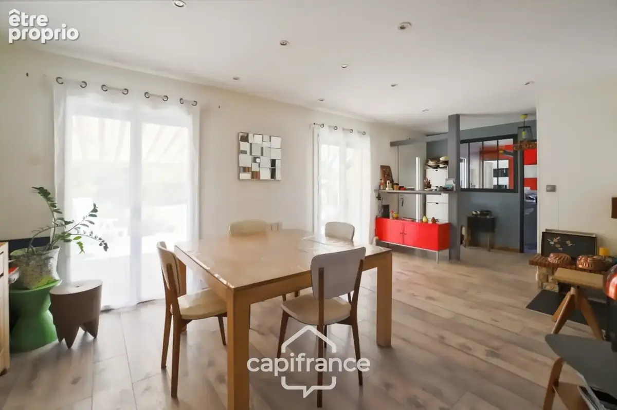 Maison de plain-pied, 3 chambres, au calme, jardin aménagé - proche de LOUHANS (71) - photo 3