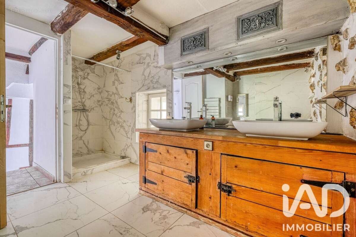 Maison 155 m² à Saint-Remy-La-Vanne  - photo 5