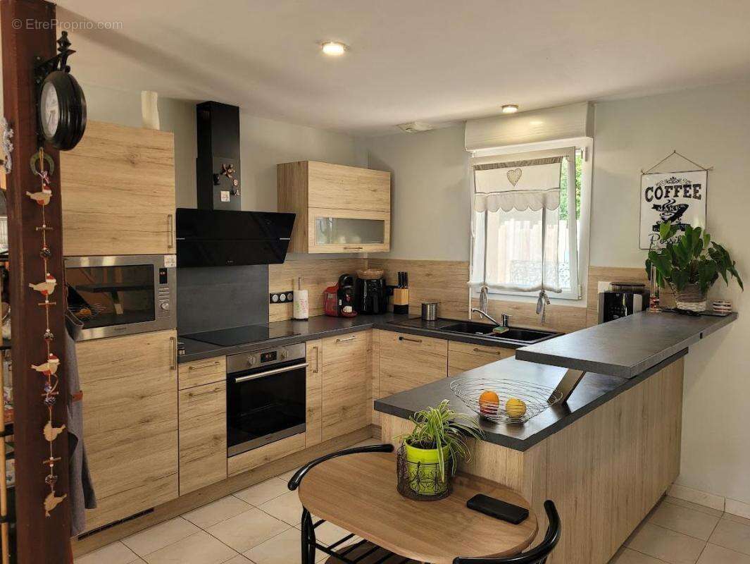 Maison 83 m² à Saint-Germain-De-La-Coudre  - photo 4