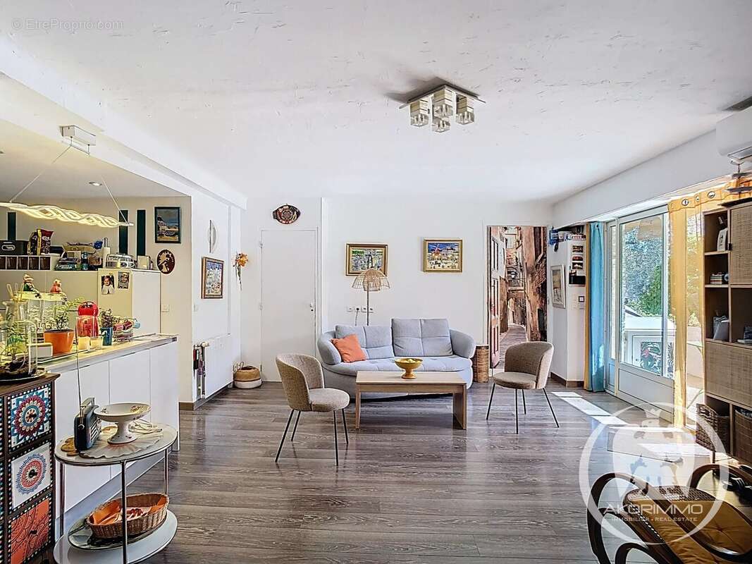 Appartement à VENCE