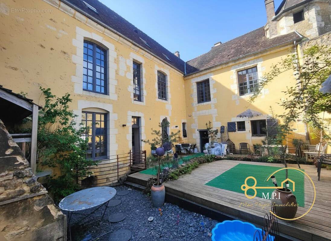 Maison à MORTAGNE-AU-PERCHE