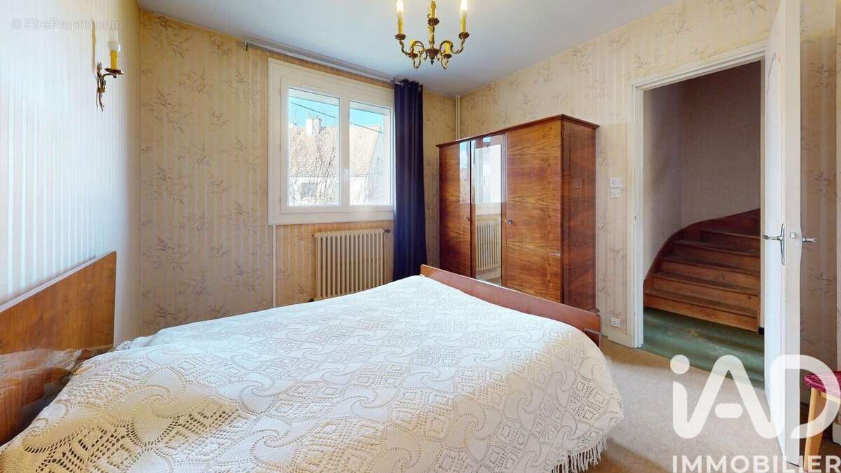 Photo 9 - Maison à PERIGNAT-LES-SARLIEVE