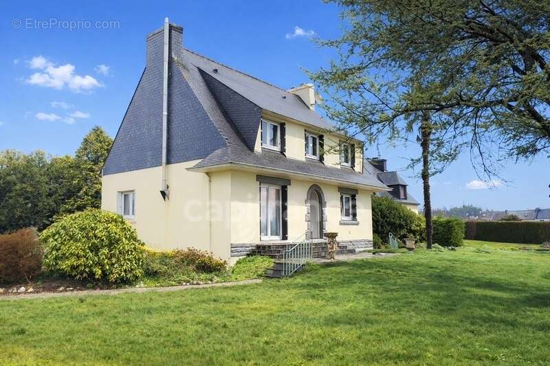 Maison à BRIEC