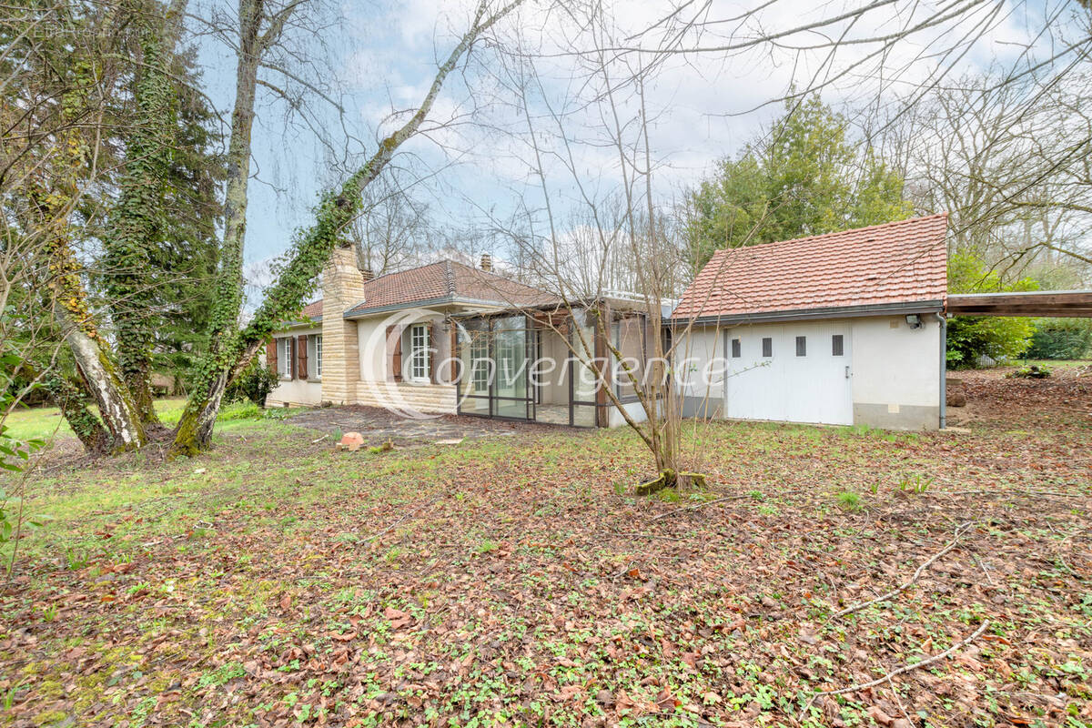 Maison à FEYTIAT