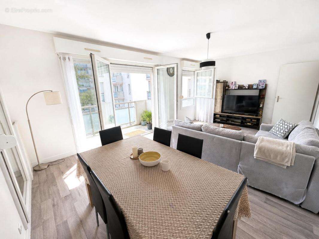 ROUEN RIVE GAUCHE - T3 Lumineux de 71m² avec Balcon et Box Fermé - Idéal Famille ou Investissement (800€/mois) - photo 6