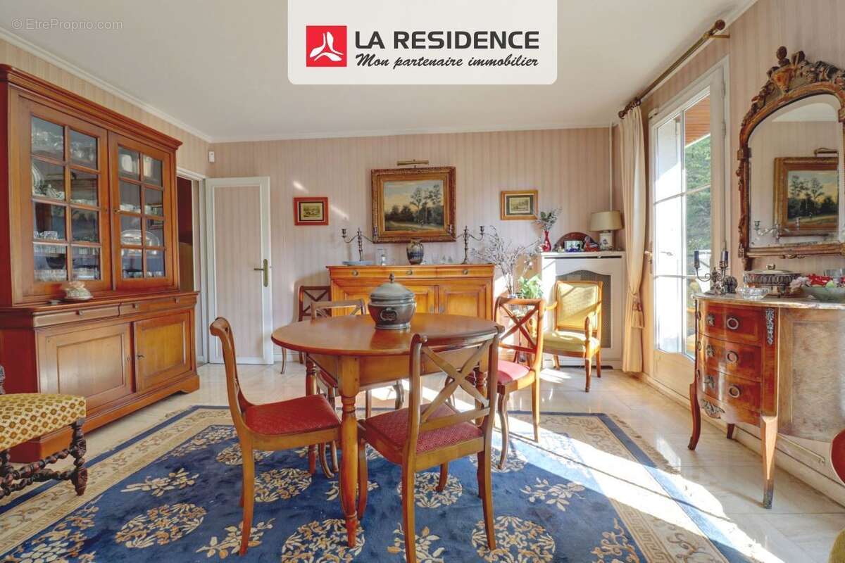 Maison à VERNEUIL-SUR-SEINE