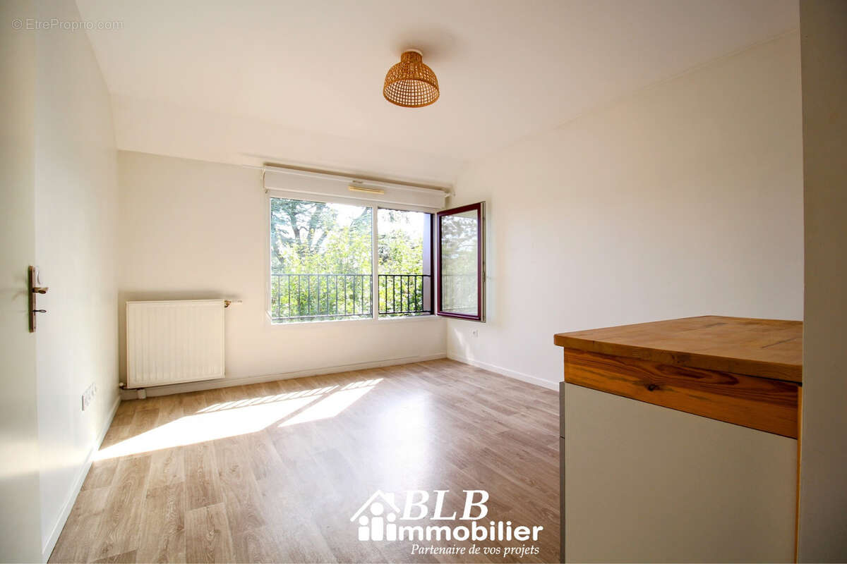 Appartement à BOIS-D'ARCY