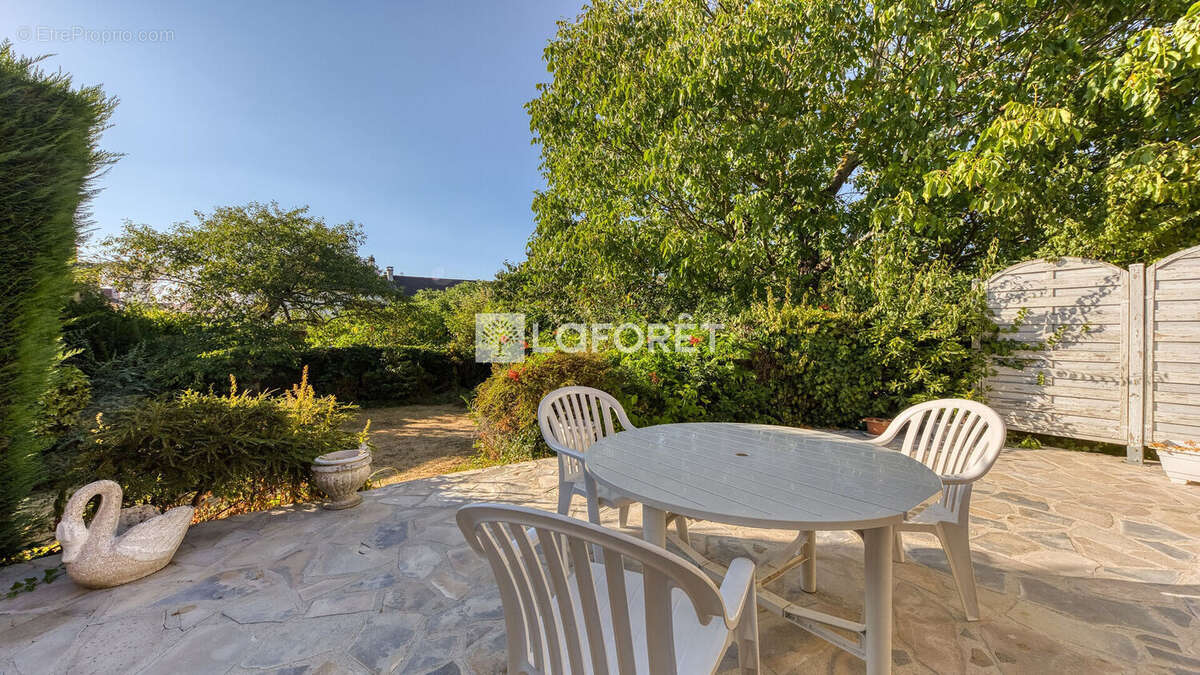 Maison à vendre à Roissy En Brie 4 pièce(s) 79.02 m2 - photo 8