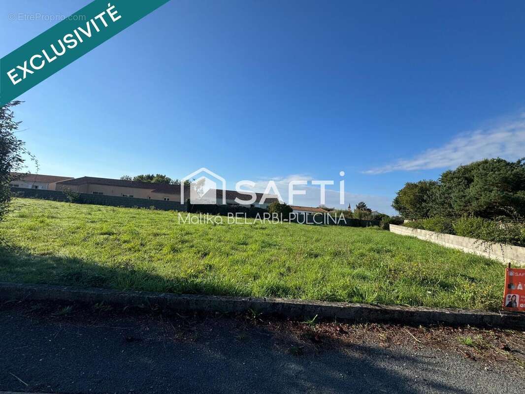 Photo 3 - Terrain à SAINT-MATHURIN