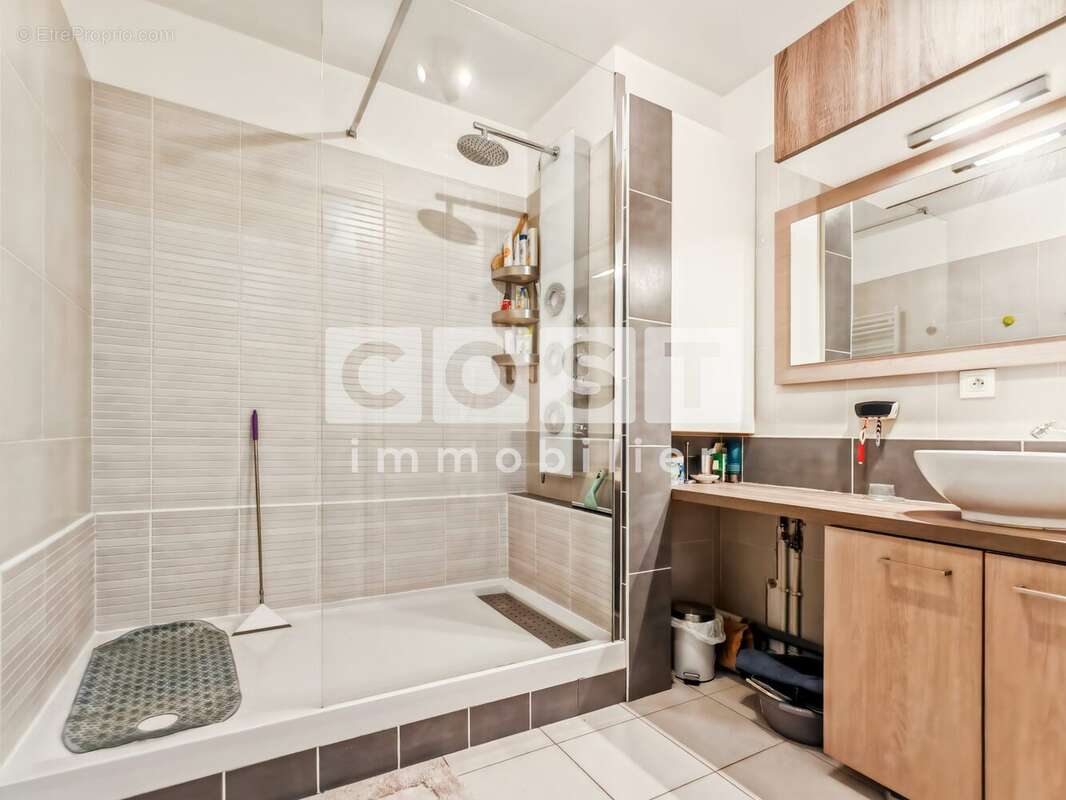 Appartement à ASNIERES-SUR-SEINE