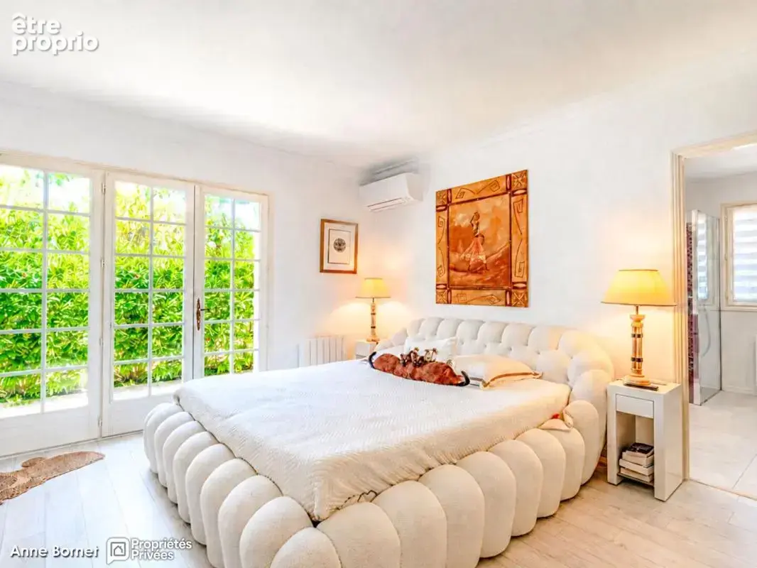 Villa 7 pièces 300 m2 avec parc paysager et piscine - LE ROURET - photo 12