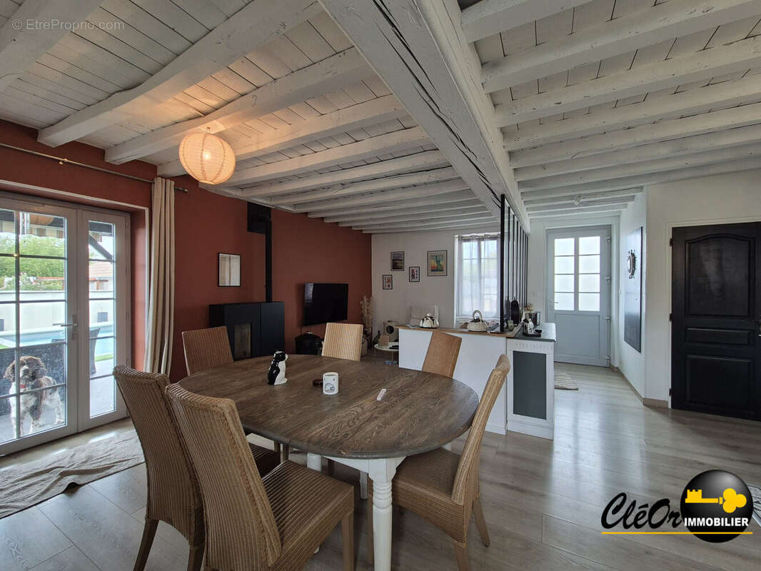 Maison 150 m² à Epervans  - photo 4