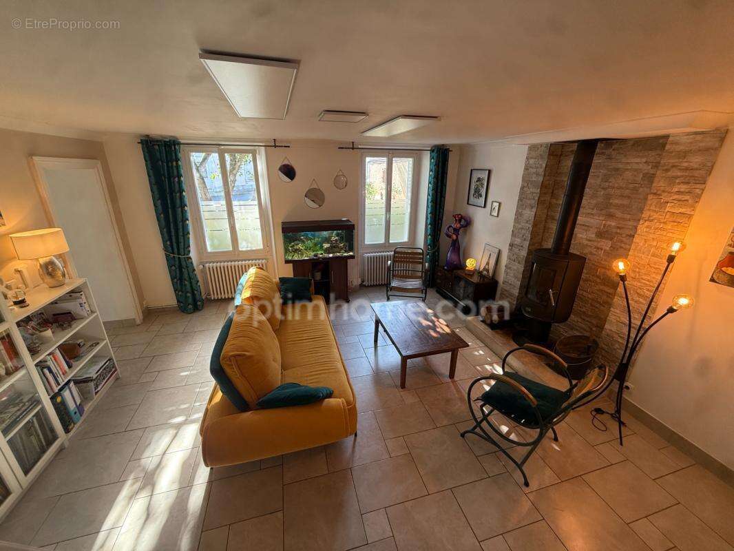 SAINT MAUR- Maison familiale 180m2 avec jardin clos, vie de plain-pied possible aucun travaux - photo 4
