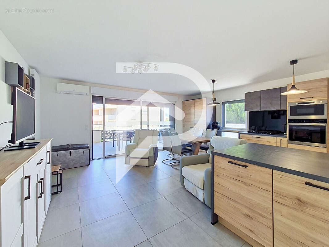 Appartement à vendre Montelimar 4 pièce(s) 91 m2 - photo 2