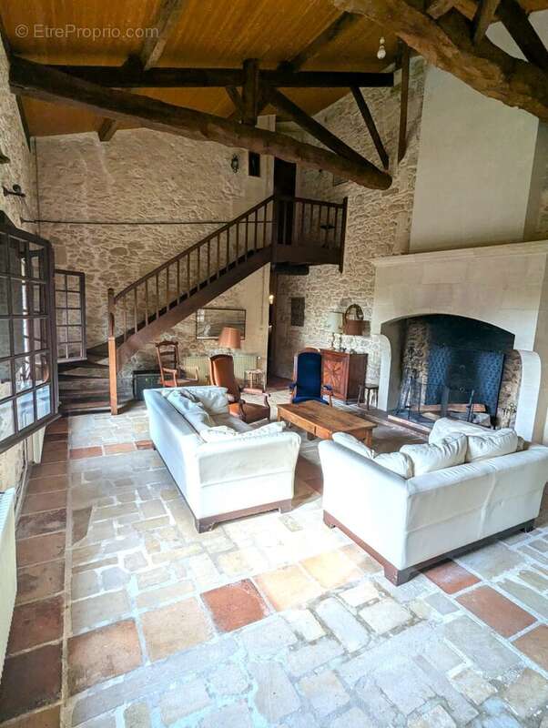 Maison 261 m² à Lugasson  - photo 8