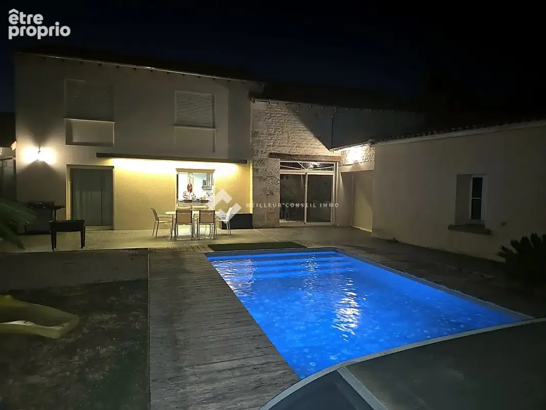 Maison à QUINCAY