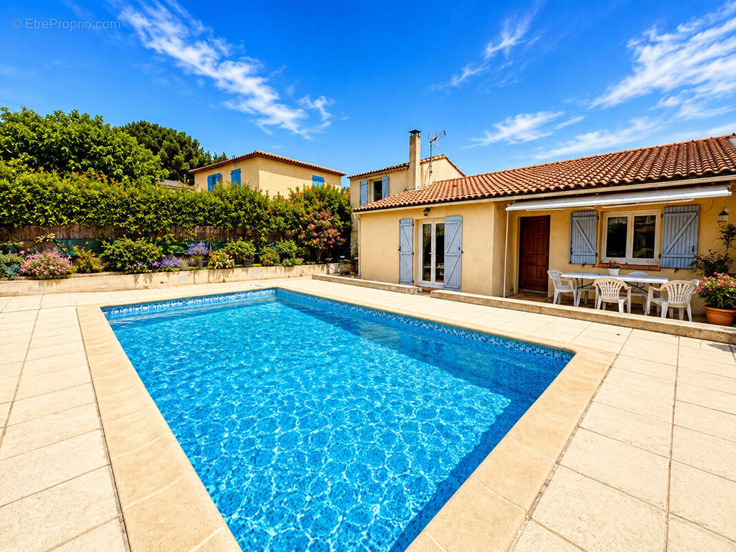 Maison familiale T5 avec piscine et garage - photo 9