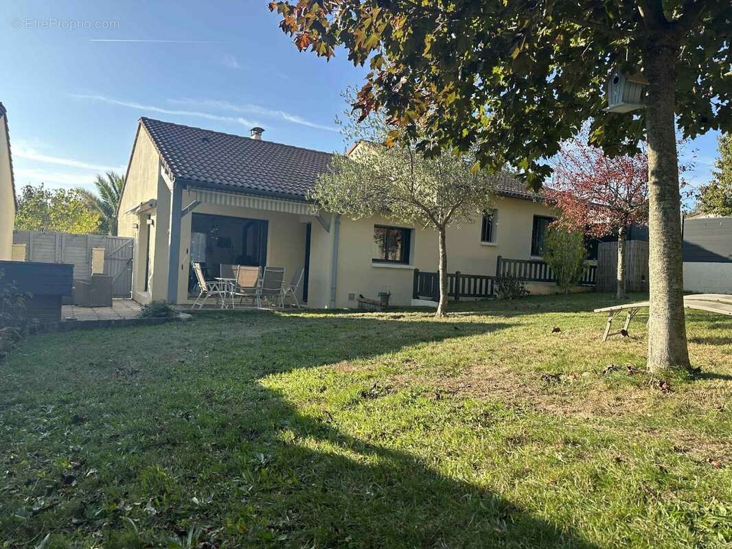 Maison à MORTAGNE-SUR-SEVRE