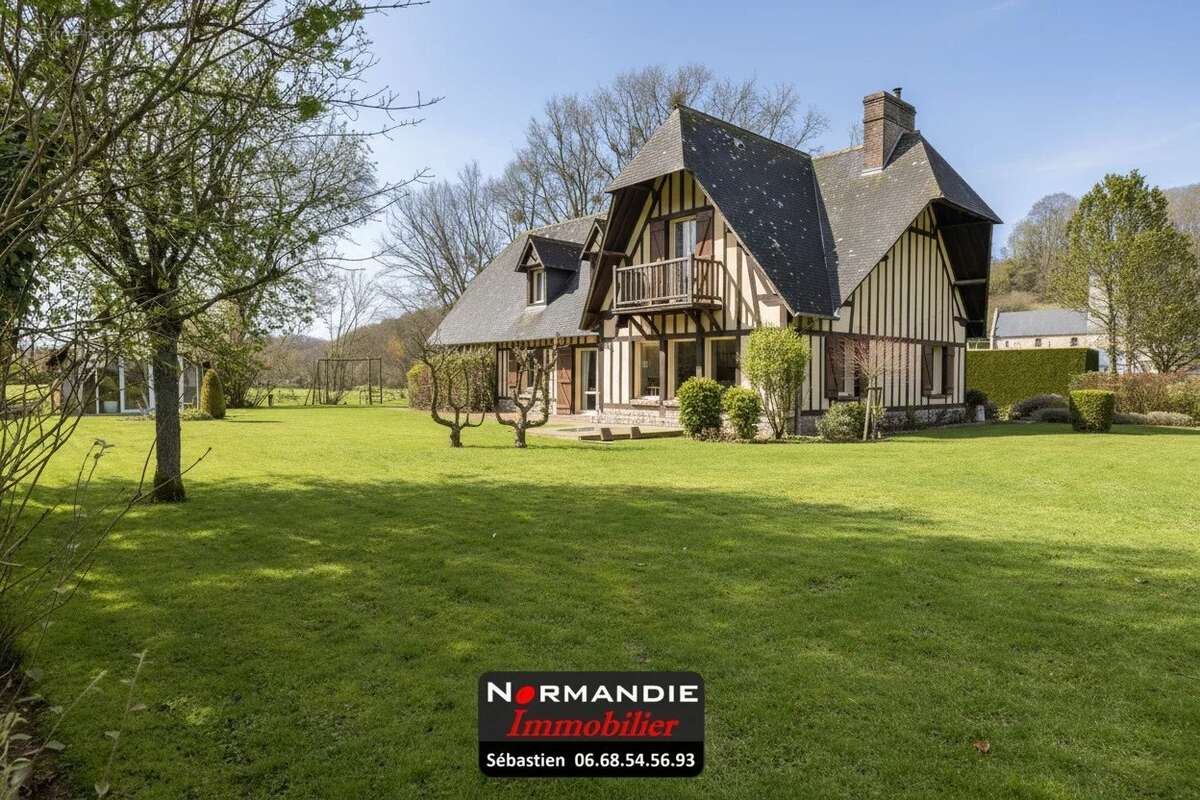 Maison à CANY-BARVILLE