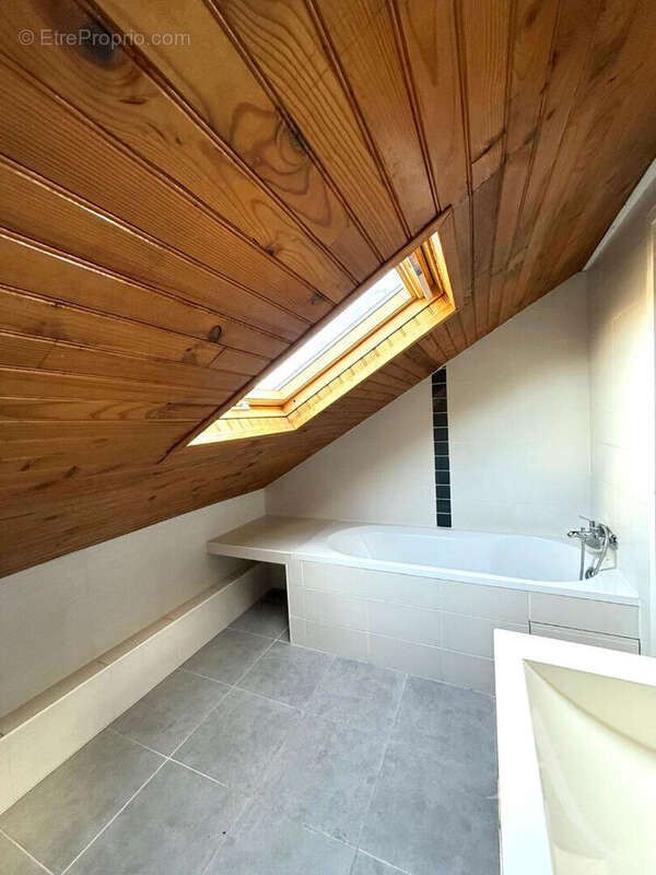 250m du METRO 14 - Maison L Haÿ-Les-Roses 5 pièce(s) 123.10m2 - photo 14
