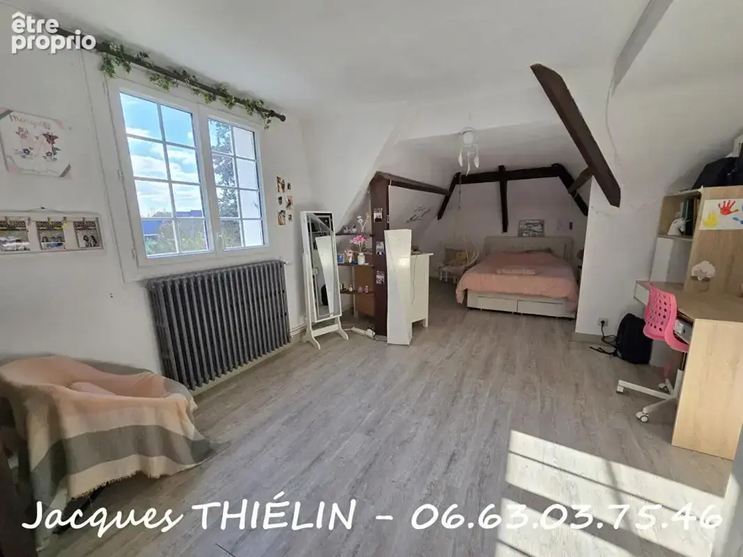 Maison familiale en hyper centre-ville de Longué - photo 11
